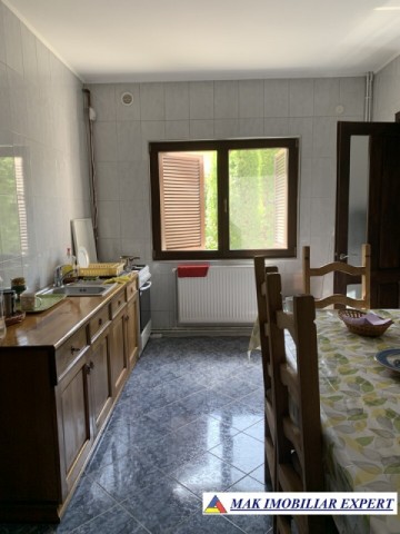 nou-vila-6-camere-teren-1300-mp-campulung-53