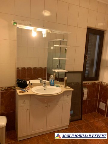 nou-vila-6-camere-teren-1300-mp-campulung-57