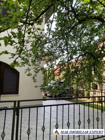 nou-vila-6-camere-teren-1300-mp-campulung-66