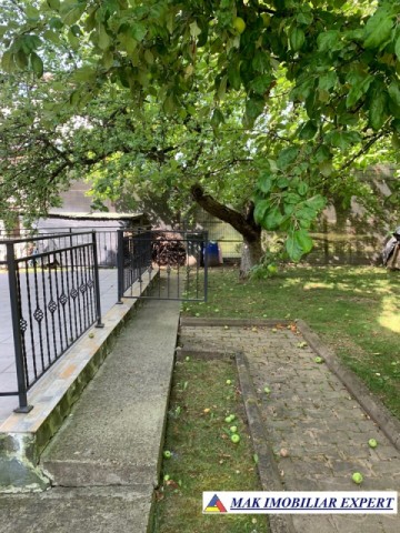 nou-vila-6-camere-teren-1300-mp-campulung-76