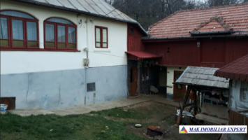 casa-de-vanzare-cu-6-camere-in-zona-matau-arges-1