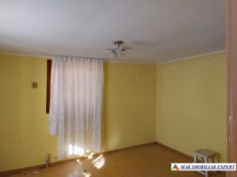 casa-de-vanzare-cu-6-camere-in-zona-matau-arges-3