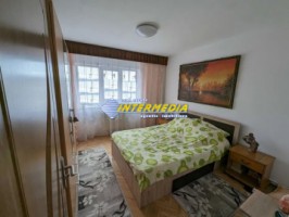 apartament-3-camere-decomandat-de-vanzare-alba-iulia-centru-1