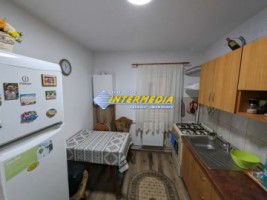 apartament-3-camere-decomandat-de-vanzare-alba-iulia-centru-2
