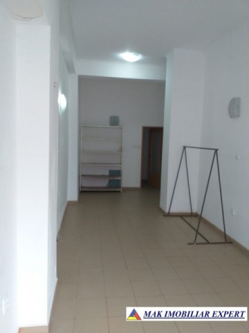spatiu-comercial-parter4-campulung-11