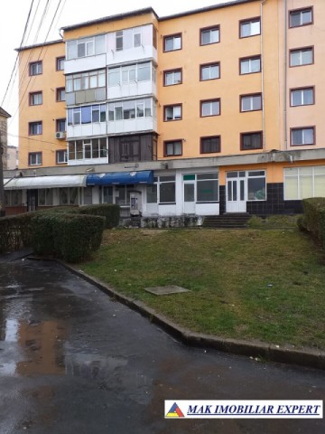 spatiu-comercial-parter4-campulung-21