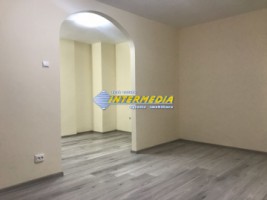 apartament-3-camere-decomandat-68-mp-nemobilat-de-inchiriat-zona-centru-etaj-1-alba-iulia-1