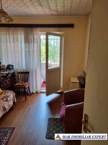 apartament-3-camere-cf-1-et-14-campulung-1