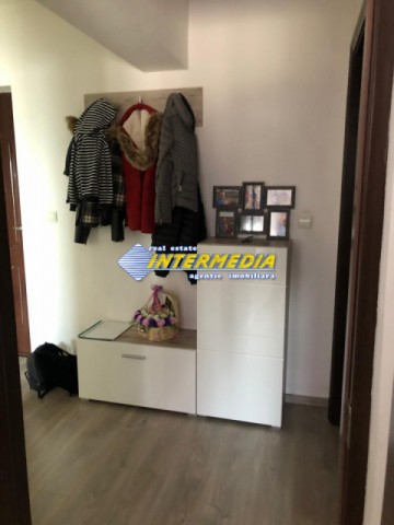 vanzare-apartament-2-camere-decomandate-in-alba-iulia-zona-cetate-mobilat-si-utilat-complet-si-loc-parcare-42