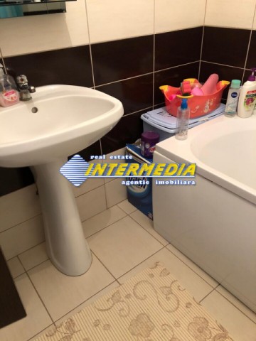 vanzare-apartament-2-camere-decomandate-in-alba-iulia-zona-cetate-mobilat-si-utilat-complet-si-loc-parcare-47