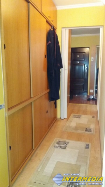 apartament-cu-3-camere-si-garaj-de-inchiriat-in-tolstoi-7
