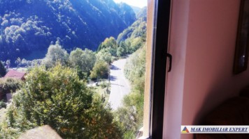 vila-8-camere-teren-2150-mp-de-vanzare-in-podul-dambovitei-arges-35