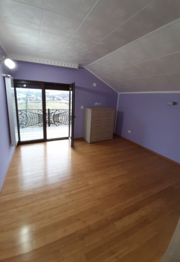 casa-5-camere-180-mp-teren-440-mp-pret-130000-euro-7