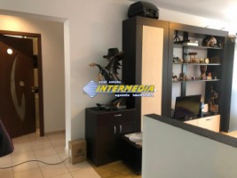 apartament-2-camere-de-inchiriat-mobilat-si-utilat-in-alba-iulia-in-cartierul-orhideea-cu-loc-de-parcare-1