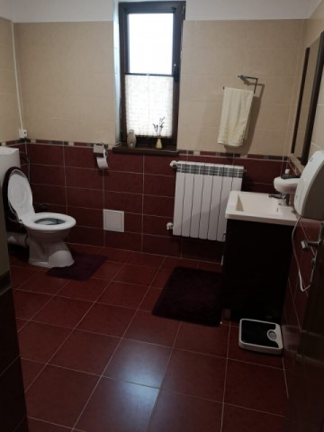 casa-4-camere-p1-situata-in-manastirea-doamnei-pret-180000-euro-neg-6