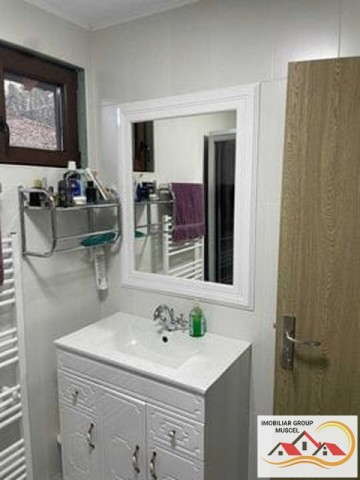casa-de-vacanta-3-camere-suprafata-80-mp-albestii-de-muscel-pret-98000-euro-neg-5