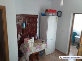 casa-3-camere-teren-1000-mp-urechesti-bc-5