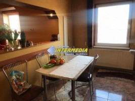 apartament-3-camere-finisat-de-vanzare-etaj-intermediar-cetate-3