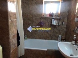 apartament-3-camere-finisat-de-vanzare-etaj-intermediar-cetate-7