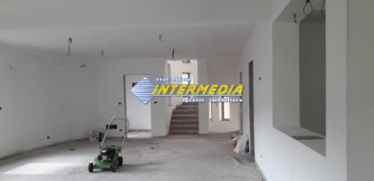 casa-noua-superba-in-zona-cetate-1