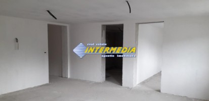 casa-noua-superba-in-zona-cetate-2