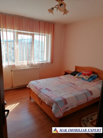 ciudatul-de-inchiriat-apartament-2-camere-cf1-et-44-grui-campulung-muscel-arges-3