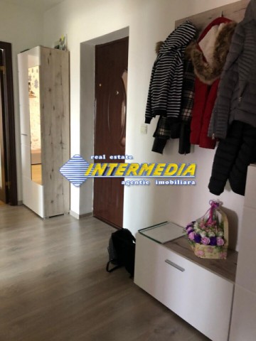 apartament-2-camere-decomandate-de-inchiriat-in-alba-iulia-zona-cetate-orhideelor-mobilat-si-utilat-complet-si-loc-parcare-27
