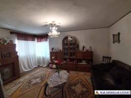 apartament-3-camere-la-vila-confort-1-etaj-14-campulung-muscel-arges