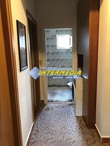 apartament-3-camere-decomandat-de-vanzare-cetate-zona-mercur-4