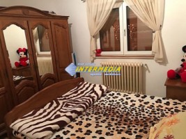 apartament-3-camere-decomandat-de-vanzare-cetate-zona-mercur-10