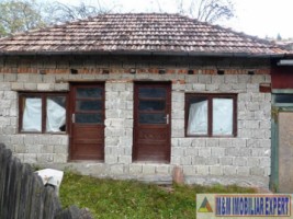 casa-de-vanzare-4-camere-teren-1400-mp-voinesti-leresti-arges-3