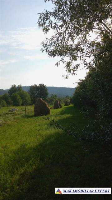 teren-intravilan-1400-mp-de-vanzare-in-corbi-arges-ideal-pentru-constructii-rezidentiale-1