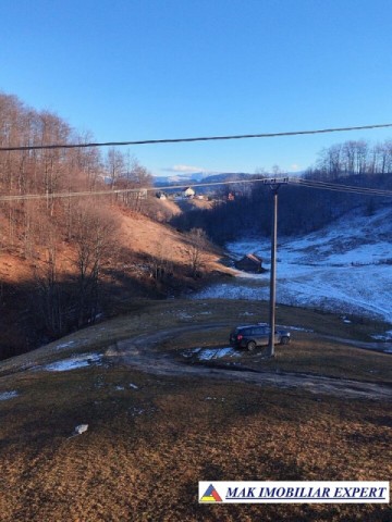 vand-teren-intravilan-2000-mp-in-ciocanu-dambovicioara-arges-14