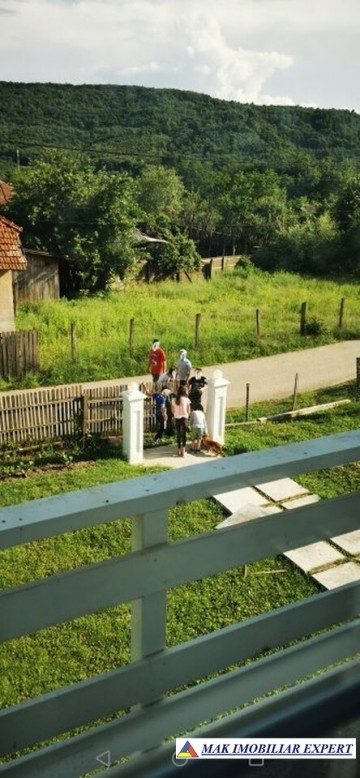vila-deosebita-cu-6-camere-teren-1300-mp-de-vanzare-titesti-arges-ideala-pentru-familie-12