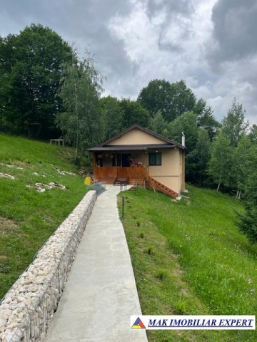 rezervat-aug-2025-casa-de-vacanta-la-munte-3-camere-teren-3100-mp-in-albestii-de-muscel-arges-17