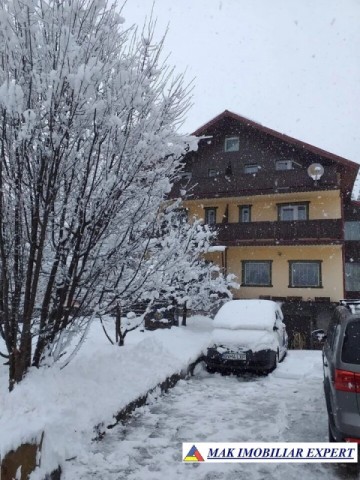 vila-9-camere-teren-1000-mp-de-vanzare-in-predeal-brasov-ideala-pentru-turism-sau-locuinta-de-familie-2
