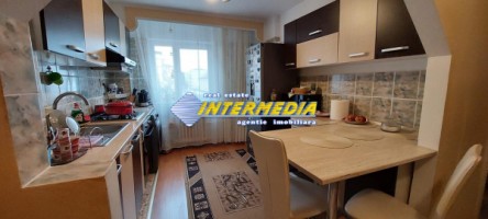 apartament-cu-3-camere-de-vanzare-etaj-1-alba-iulia-cetate