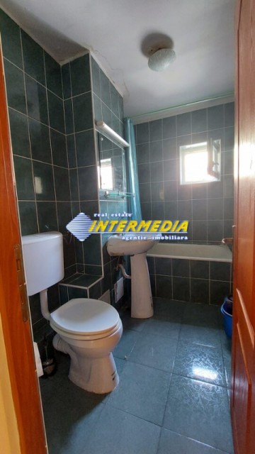 apartament-cu-3-camere-de-vanzare-in-zona-cetate-etaj-intermediar-alba-iulia-5