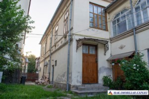 apartament-la-casa-4-cam-de-inchiriat-in-centru-campulung-muscel-arges-1