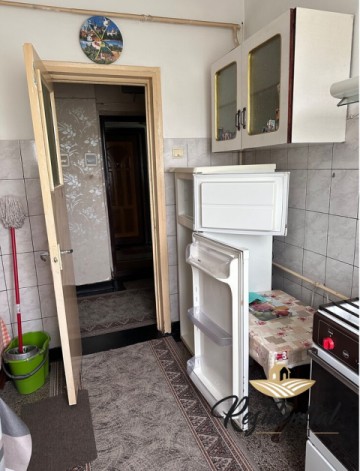 de-inchiriat-apartament-2-camere-decomandat-mobilat-si-utilat-podu-ros-4