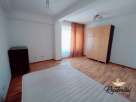 de-inchiriat-apartament-1-camera-decomandat-bloc-nou-rond-vechi-cug-5