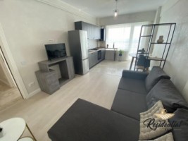apartament-2-camere-de-inchiriat-complet-mobilat-si-utilat-royal-town-copou-la-2-min-de-statie-ctp-1