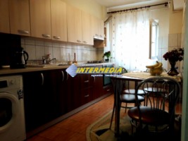 apartament-2-camere-decomandat-de-vanzare-50-mp-etaj-1-alba-iulia-3