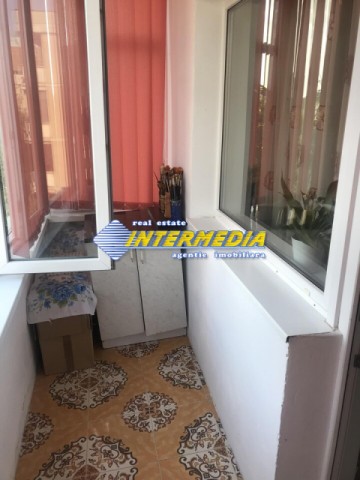 apartament-2-camere-50-mp-cu-bucatarie-mare-zona-cetate-bulevard-3
