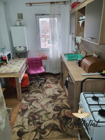 de-inchiriat-apartament-2-camere-alexandru-cel-bun-decomandat-mobilat-si-utilat-complet-1