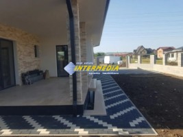 casa-noua-de-vanzare-in-alba-iulia-cu-living-si-3-dormitoare-2-bai-teren-440-mp-3