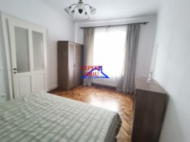 inchiriez-apartament-2-camere-la-casa-renovat-zona-lupeni-1