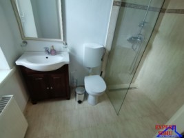 inchiriez-apartament-2-camere-la-casa-renovat-zona-lupeni-8