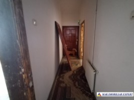 vila-stil-11-camere-cu-teren-1200-mp-de-vanzare-in-centru-campulung-muscel-arges-6