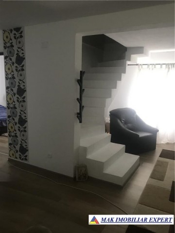 vand-vila-4-camere-cu-teren-4400-mp-in-vladesti-arges-11